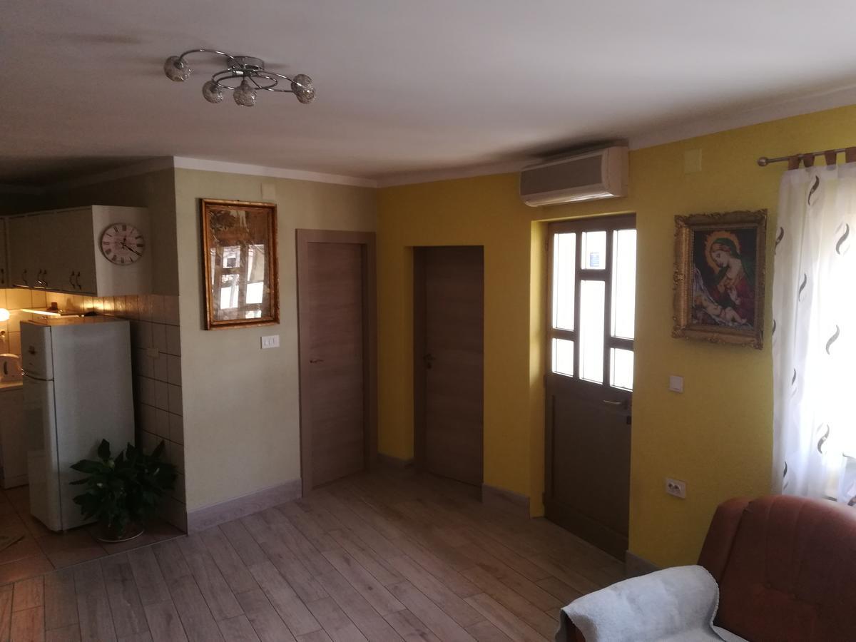 Apartment Ines Novi Vinodolski Exterior foto